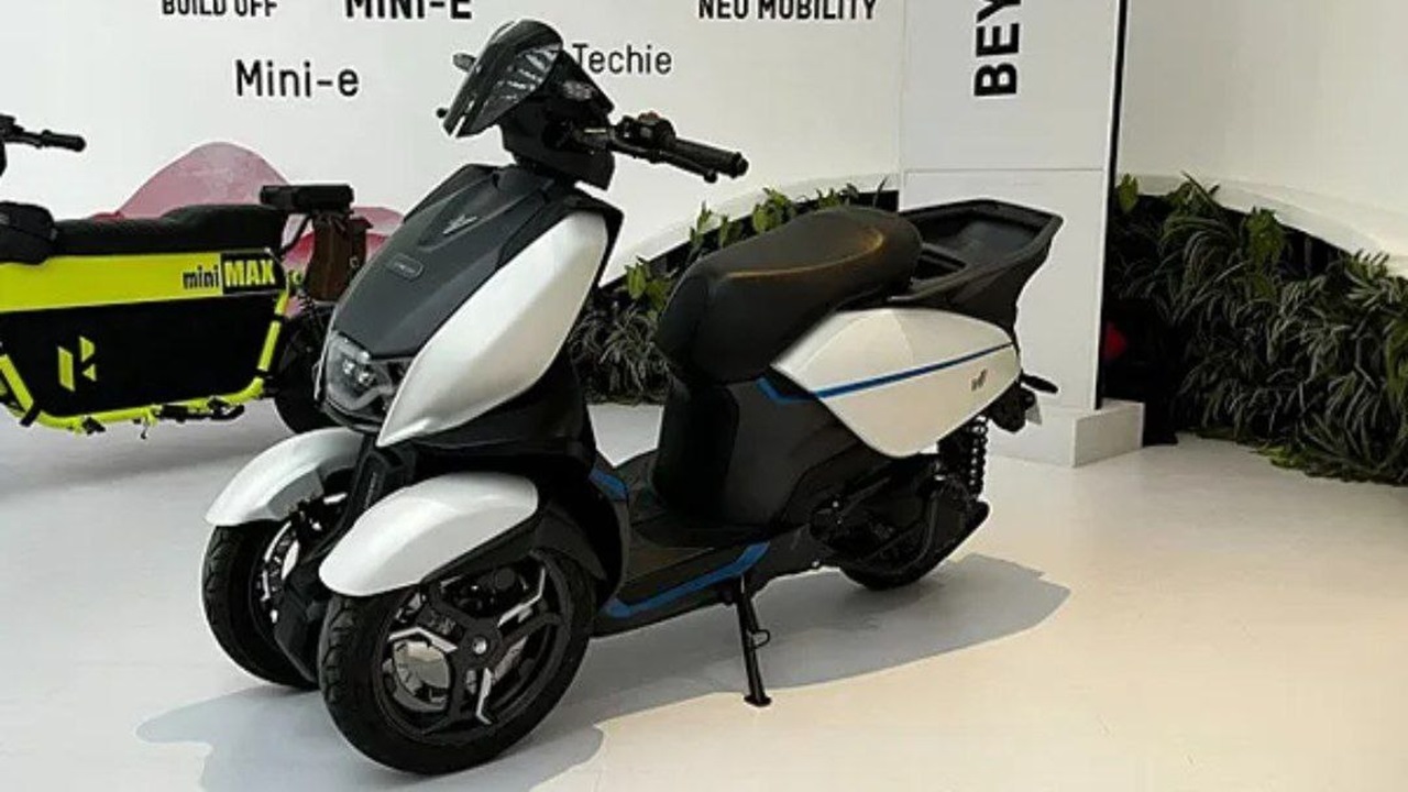 Vida V1: An interesting 3-wheeled electric scooter.