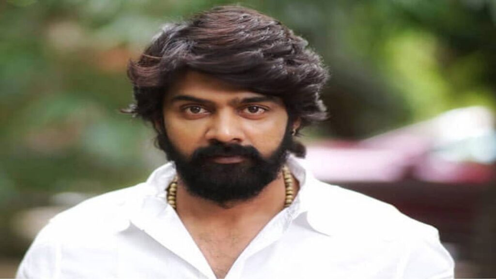Naveen Chandra: She wrote that on the car and proposed to me