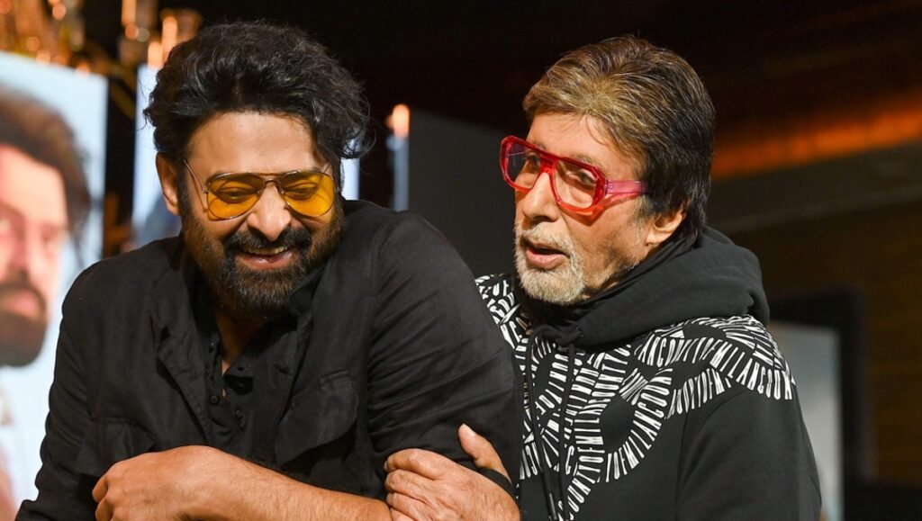 Although Amitabh Bachchan apologized to the darling fans