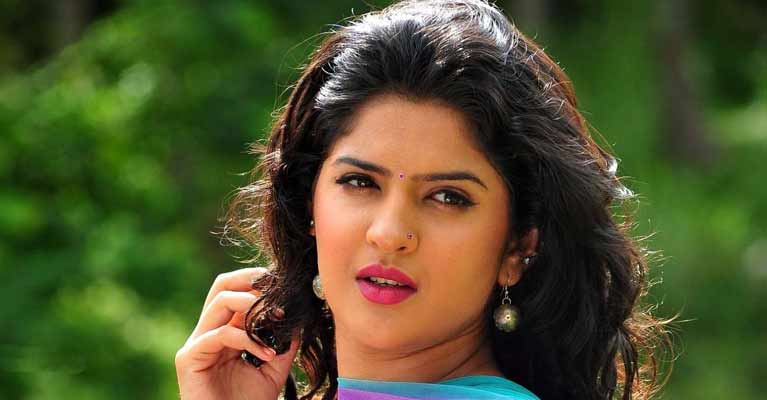 Heroine Deeksha Seth Present Situation 