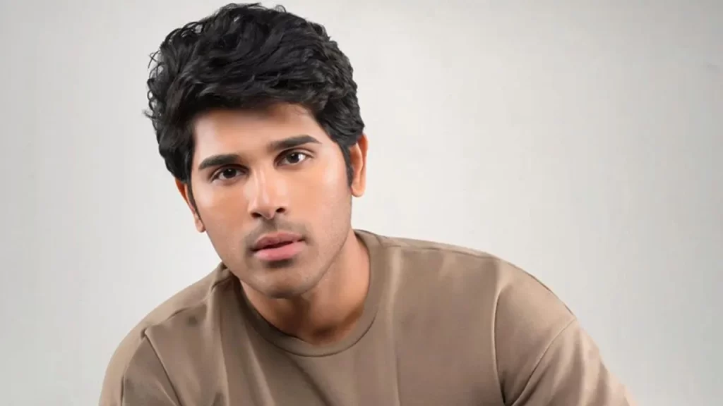 Allu Sirish sensational comments on mega family