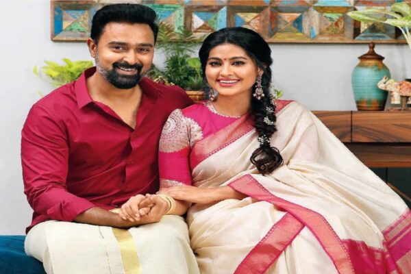 Sneha divorce from her husband