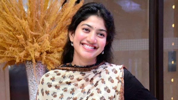 Sai Pallavi Kiss Video in Thandel Event