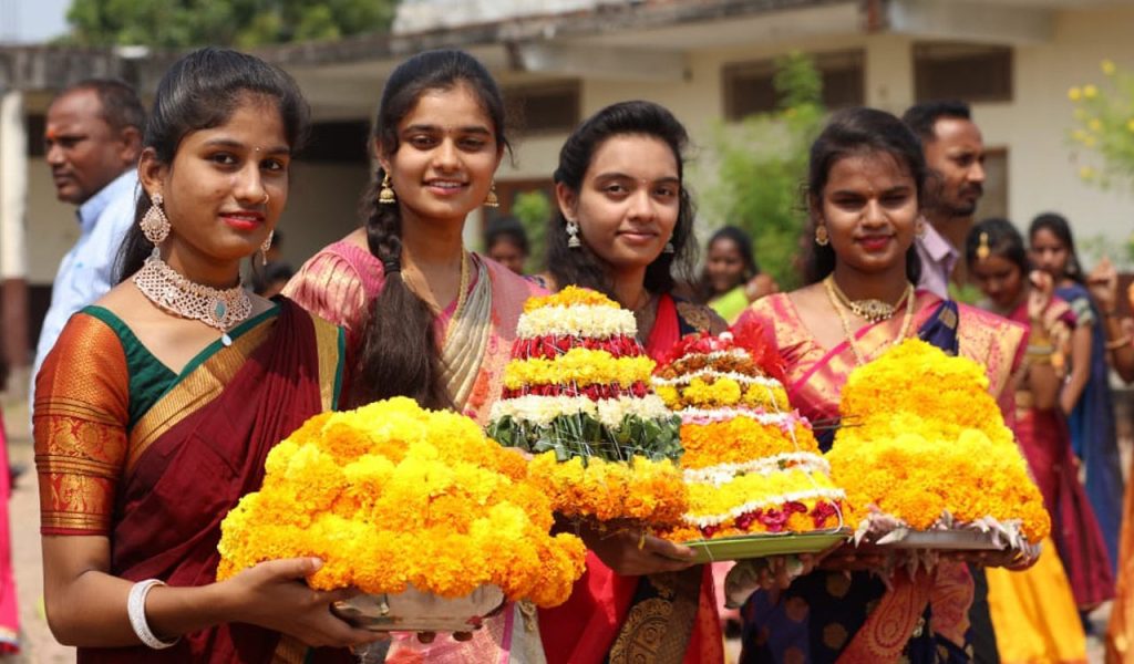 Bathukamma a pageant of Telangana tradition