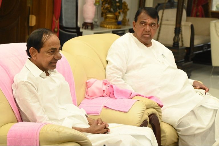 Five Congress MLAs join the Pink Party KCR