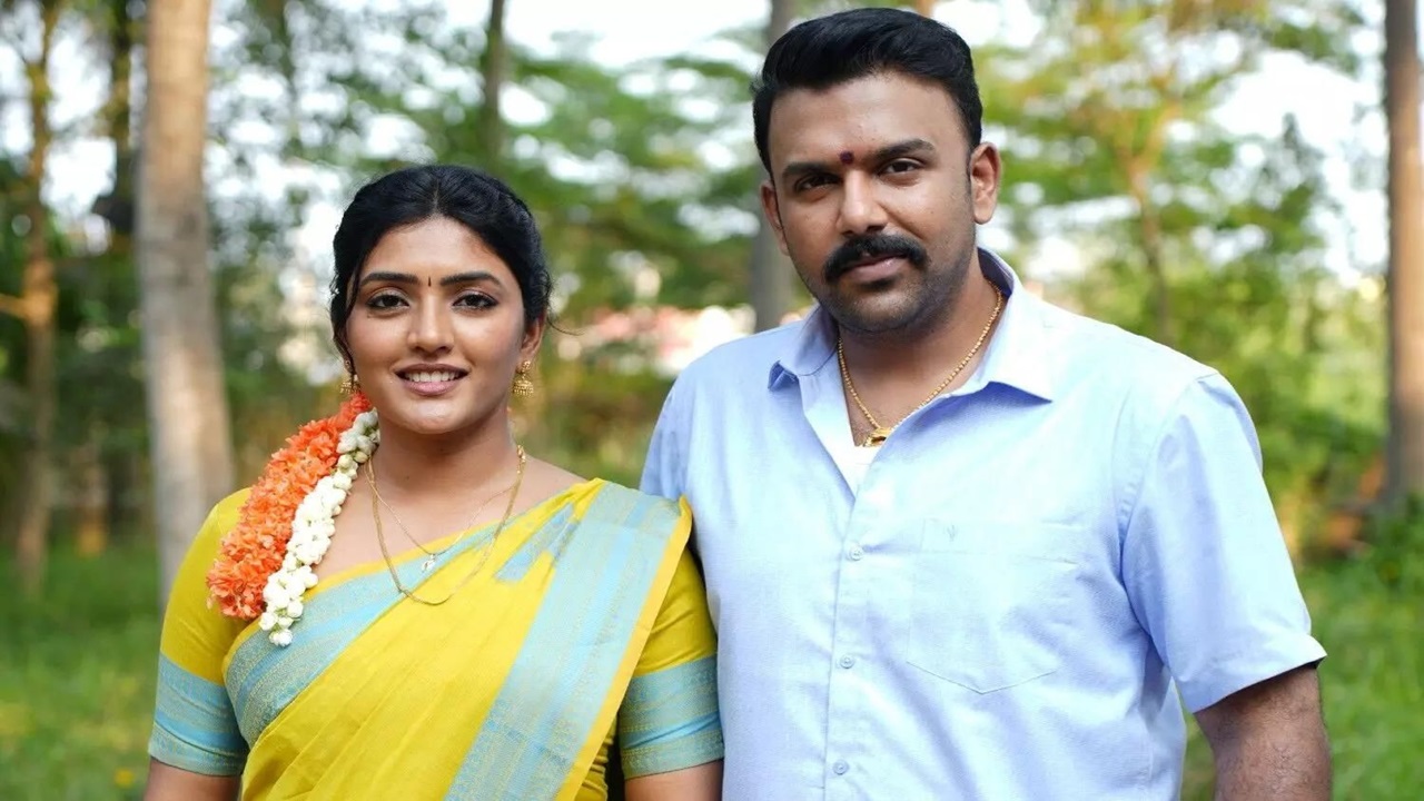 Tarun Bhaskar: హీరోయిన్ తో ప్రేమ.. గ్రేటెస్ట్ లవ్ స్టోరీ అంటూ ఒప్పుకున్న పెళ్లిచూపులు డైరెక్టర్.! Pellichoopulu director Tarun Bhaskar admits that his love for the heroine is real