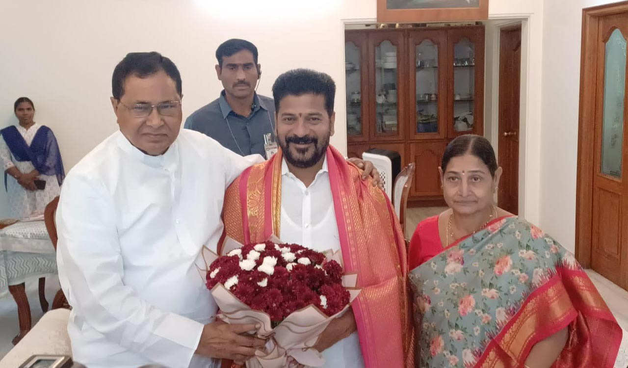 Jana Reddy Exits Telangana State Politics.