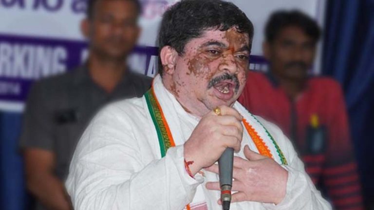 Protest march against Minister Ponnam Prabhakar