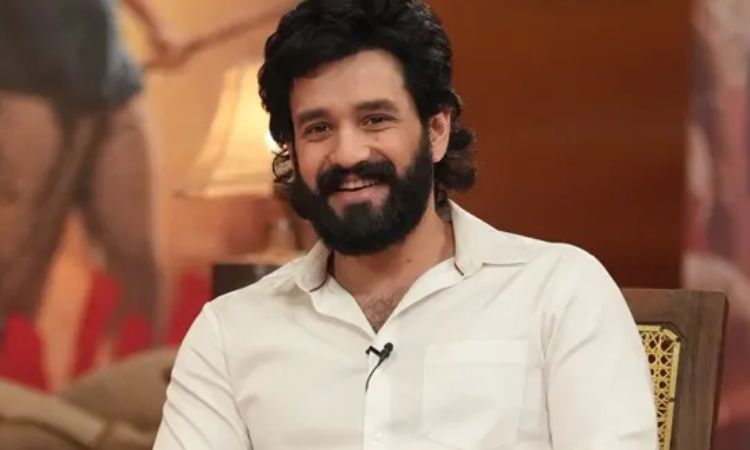 2 శస్త్ర చికిత్సలు.. 48 కుట్లు..!