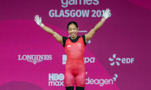 CWG:భారత్‌కు తొలి స్వర్ణం
