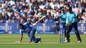 IND vs ENG: ఇటీవల డబుల్ షాక్.. టి20ల తర్వాత వైన్ సిరీస్ కూడా అవుట్! | భారత్ vs ఇంగ్లండ్, రోహిత్ శర్మ సెంచరీ ఫలించలేదు, ఇంగ్లాండ్ లార్డ్స్‌లో భారత్‌ను ఓడించి 2-1తో వన్డే సిరీస్‌ను కైవసం చేసుకుంది.
