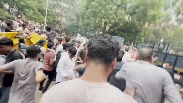 Violent protest at Jantar Mantar