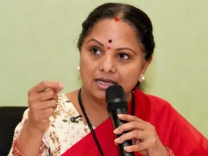 అక్క రాజ్యం చూపిస్తానంటున్న కవిత