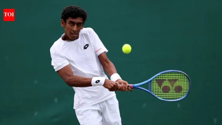అర్నవ్ పాపర్కర్: 36 ఏళ్ల తర్వాత వింబుల్డన్ బాలుర క్వార్టర్స్‌కు చేరుకున్న తొలి భారతీయుడు