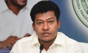 కొడుకును తప్పించాలని చూసిన వైసీపీ మాజీ మంత్రి అరెస్ట్