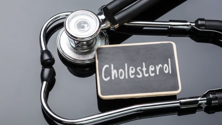 Is cholesterol-lowering injection any good for treatment?
