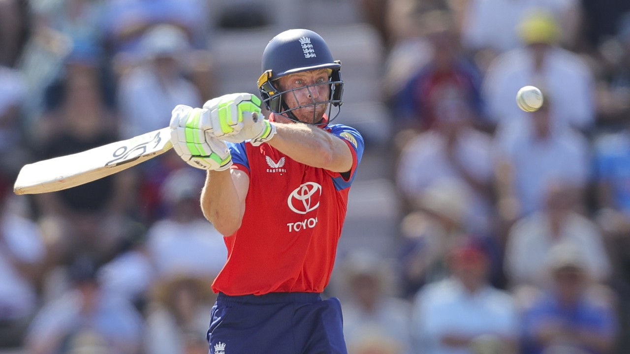 Jos Buttler : చ‌రిత్ర సృష్టించిన జోస్ బ‌ట్ల‌ర్.. ప్ర‌పంచ క్రికెట్‌లో ఏకైక ఆట‌గాడు..