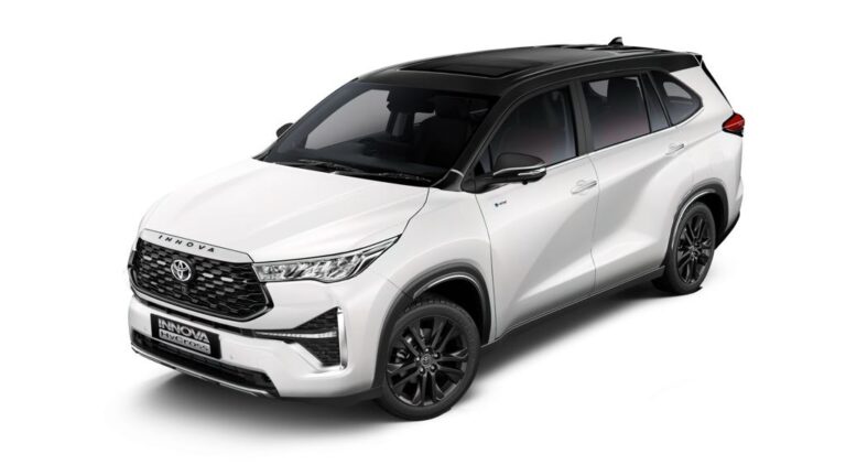 Toyota Innova HyCross Exclusive Edition
