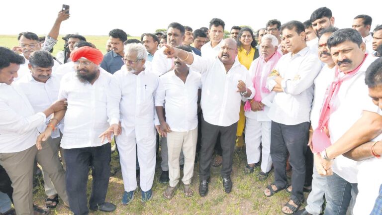 నీళ్లివ్వకుంటే తిరుగుబాటు