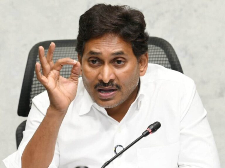 పిల్లోడు యాక్సిడెంట్ చేయడం సహజం: జగన్