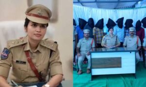 పోలీసుల వేషంలో.. వైట్‌మనీగా మారుస్తామంటూ..