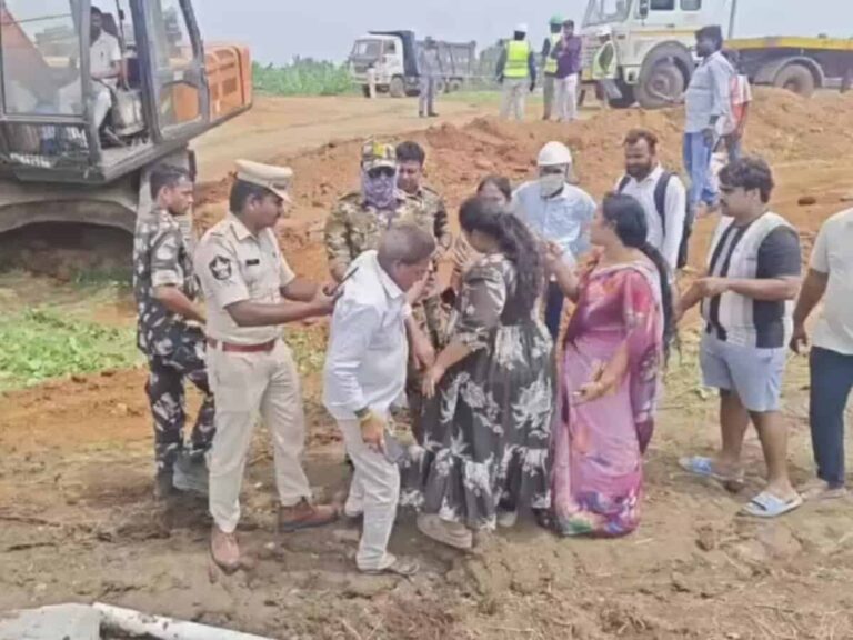 రాజధాని భూముల రచ్చలో నిజమేంటి..?