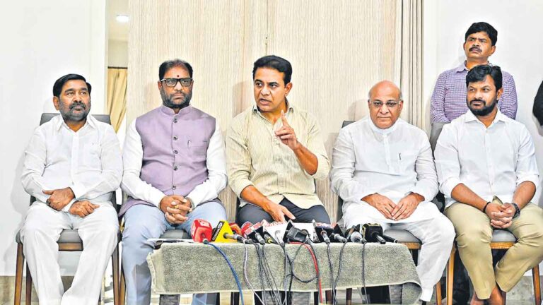 హైడ్రా.. బ్లాక్‌మెయిల్‌!