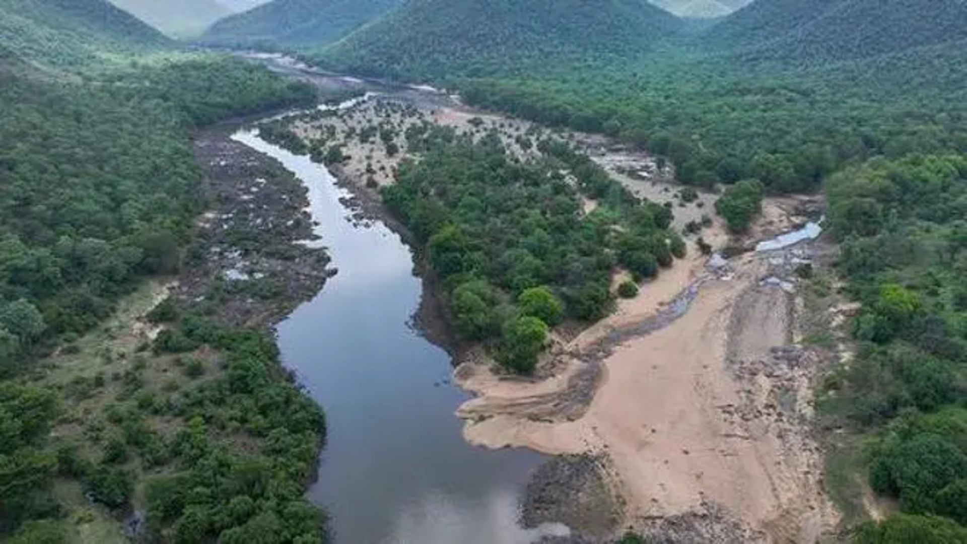 Cauvery water: తమిళనాడు అసెంబ్లీలో విద్యా బడ్జెట్ వివాదం, నిరసనలు cauvery-water-dispute-escalates-1
