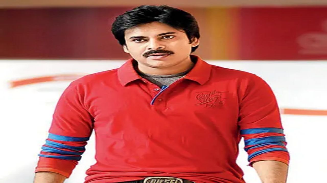 pawan-kalyan-attends-independence-day