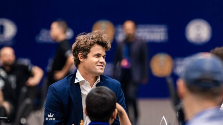 magnus-carlsen-chess-esports-world