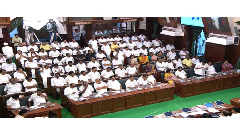 tamil-nadu-assembly-showdown