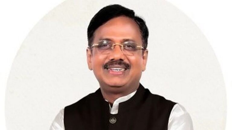 minister-vivek-congress-government-telangana