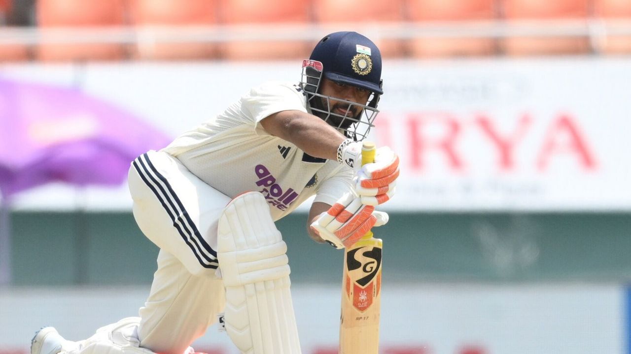 Rishabh Pant: గిల్క్రిస్ట్ రికార్డ్ బద్దలు, టెస్టుల్లో సెంచరీ సిక్సర్లు! rishabh-pant-ind-vs-sl