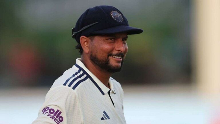 kuldeep-yadav-sairaj-bahutule-india