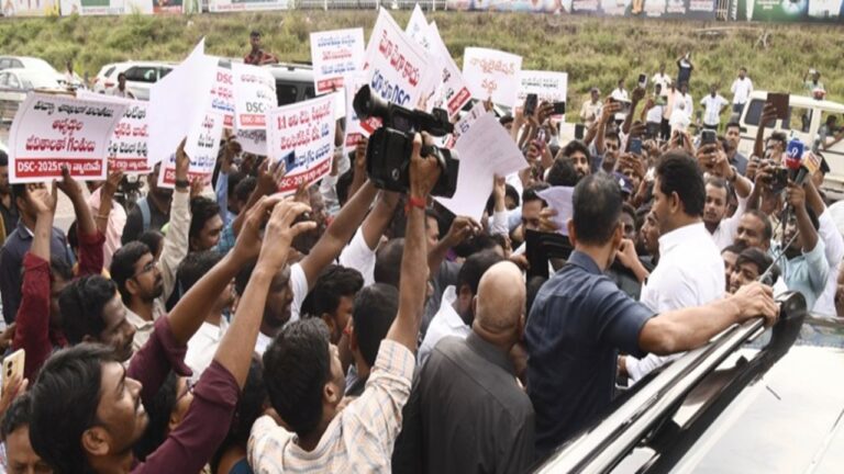 ys-jagan-dsc-2025-andhra