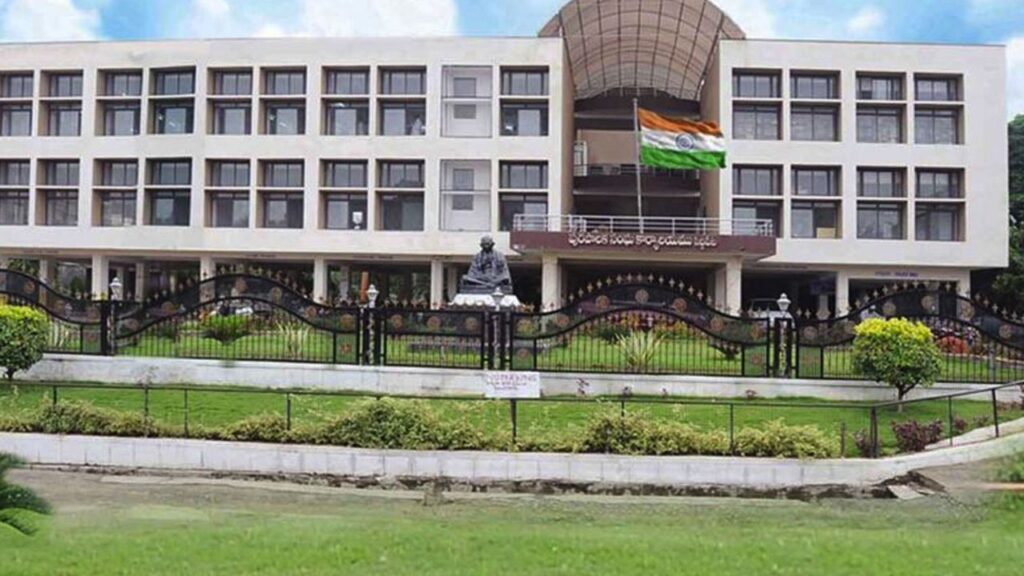 siddipet-government-hospital-employee-allegation