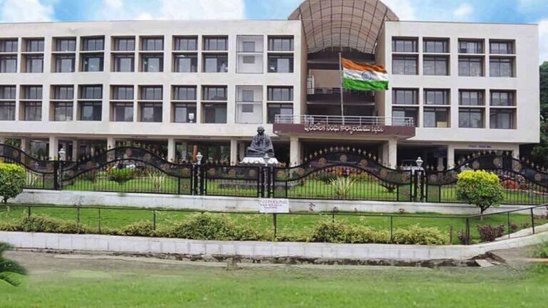 siddipet-government-hospital-employee-allegation