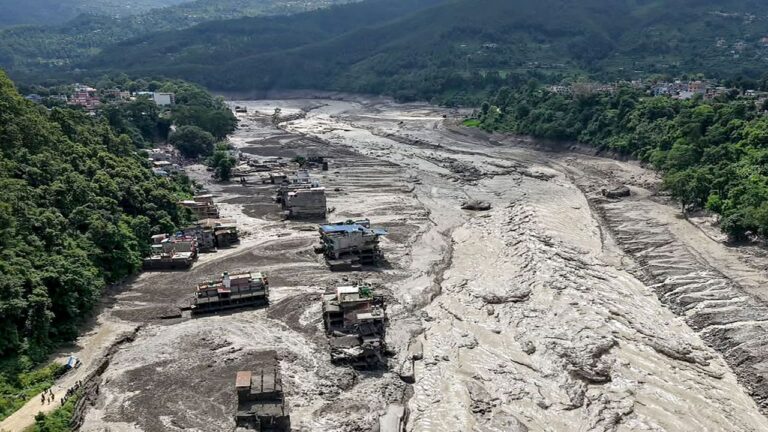 nepal-floods-glacier-collapse-tibet