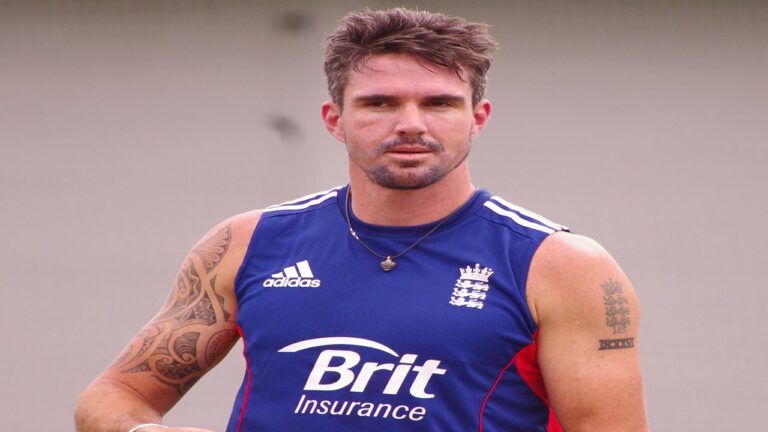 kevin-pietersen-england-cricket-white