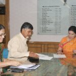 Chandrababu Naidu: విజయవాడ ఉత్సవ్లో తమిళనాడు ముఖ్యమంత్రి విజయ్పై చంద్రబాబు ప్రశంసలు.. ఆసక్తికరమైన రాజకీయ సమీకరణాలు? featured-60829
