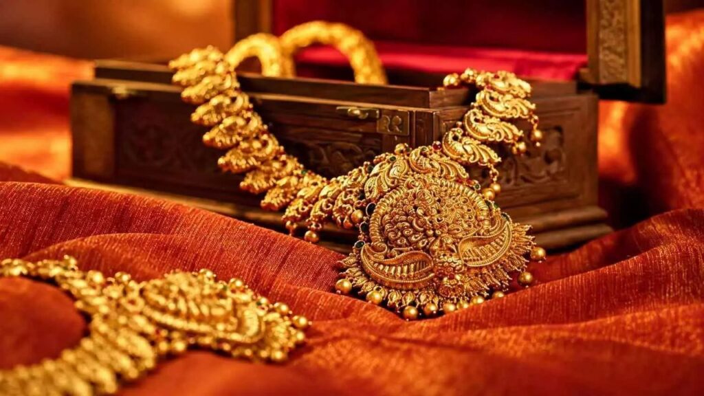 Gold Rate: హైదరాబాద్‌లో పసిడి విలువ 1.42 లక్షలకు చేరిందా?