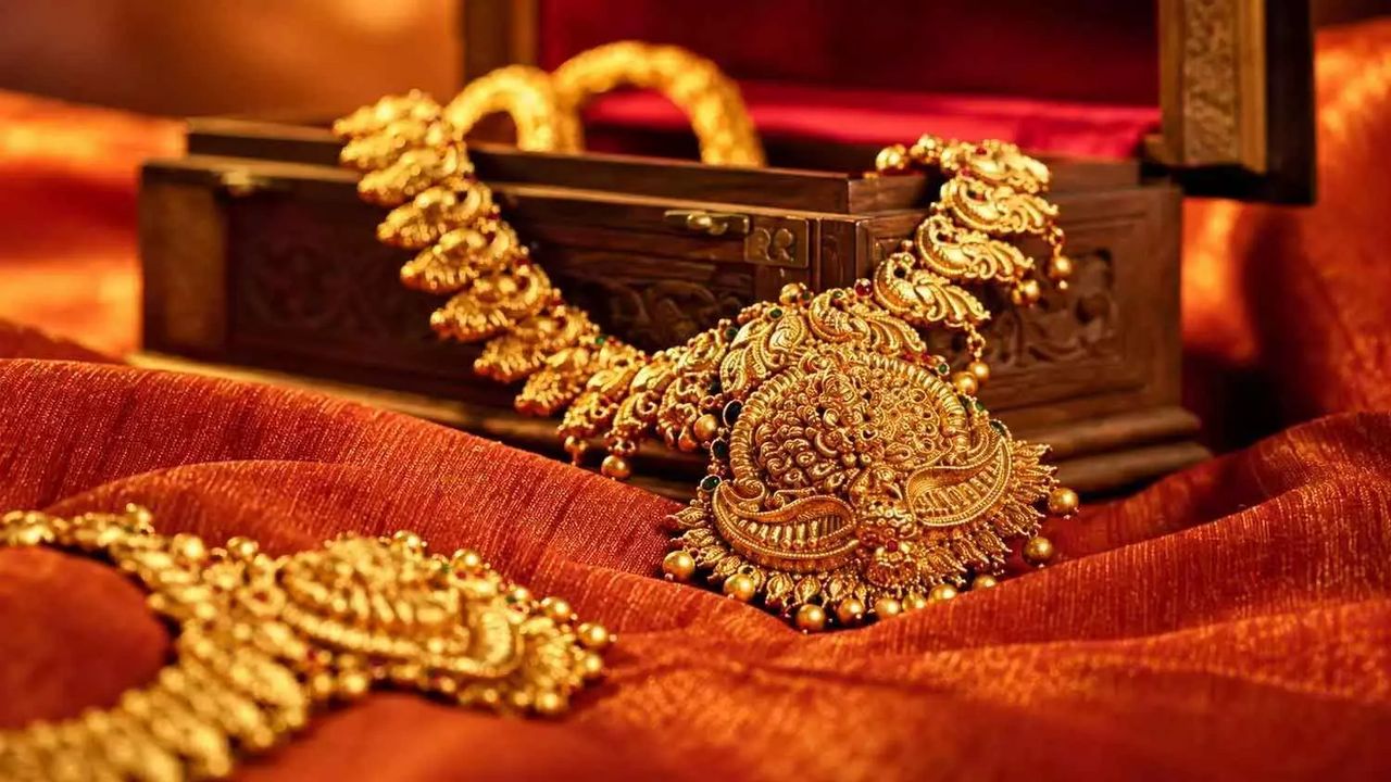 Gold Rate: హైదరాబాద్‌లో పసిడి విలువ 1.42 లక్షలకు చేరిందా?